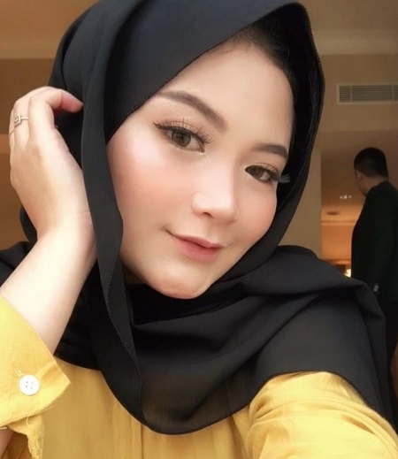 Ayu Aulia Sister