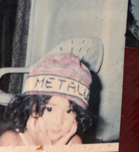 Ayu Aulia childhood picture