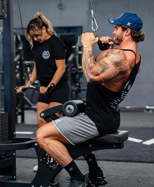 Calum Von Moger work out