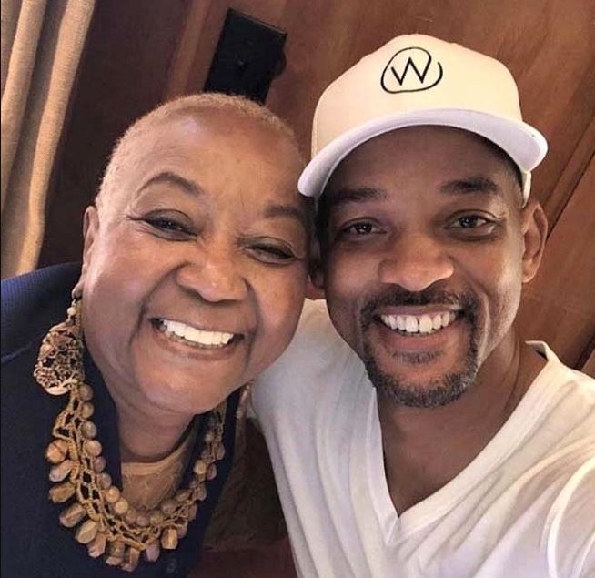 Carolyn is the mother of Will Smith