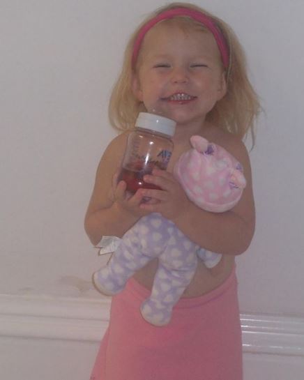 Childhood photo of Summer Warne