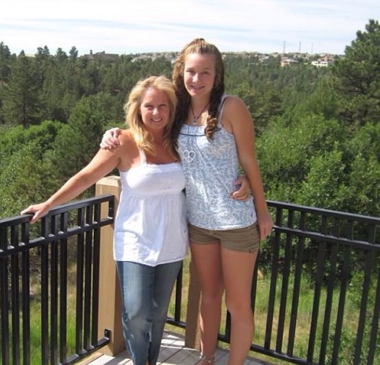 Dana Lee Burgio likes traveling