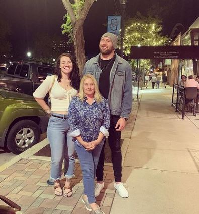 Dana Lee Burgio with her daughter and son