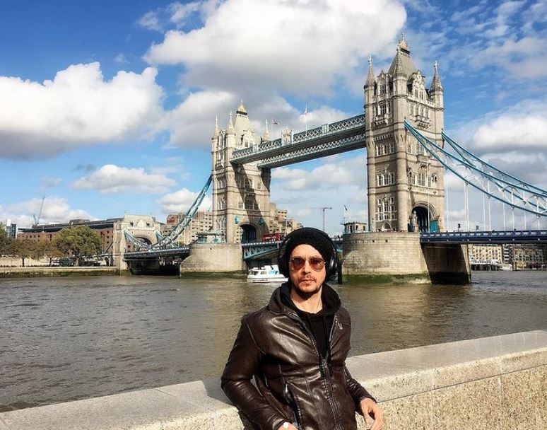 Darshan Kumar likes traveling