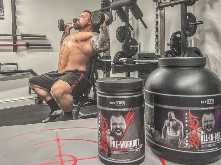 Eddie Hall does exercise