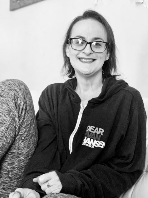Elisabeth Finch is a writer