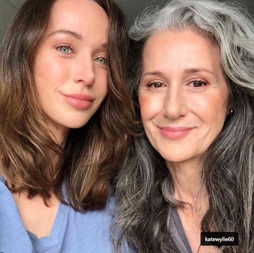 Emily Scott is very close to her mother Kate Wylie