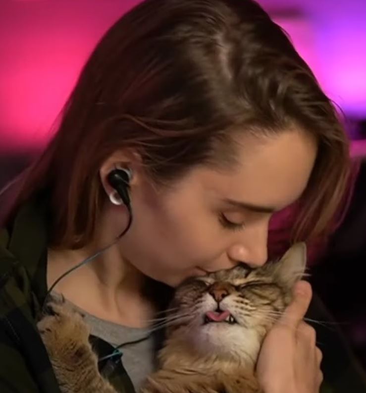 Gab Smolders has a pet cat