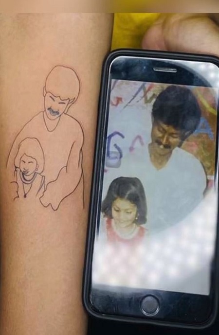 Gayathri father picture