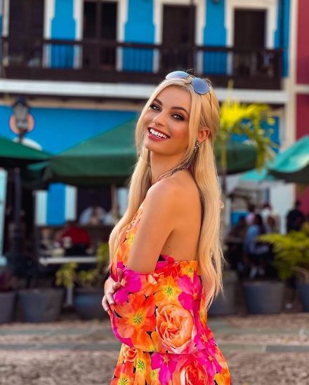 Karolina Bielawska facts