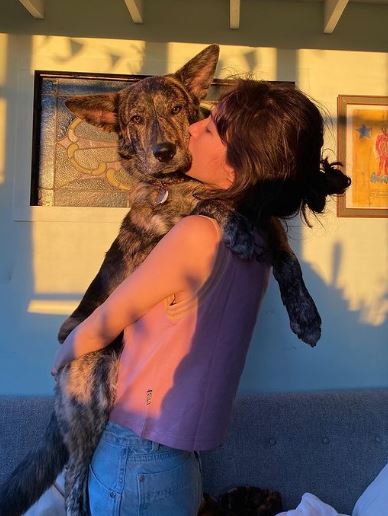 Kelsey Asbille is an animal lover