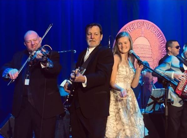 Kenedi Anderson earns from music concerts