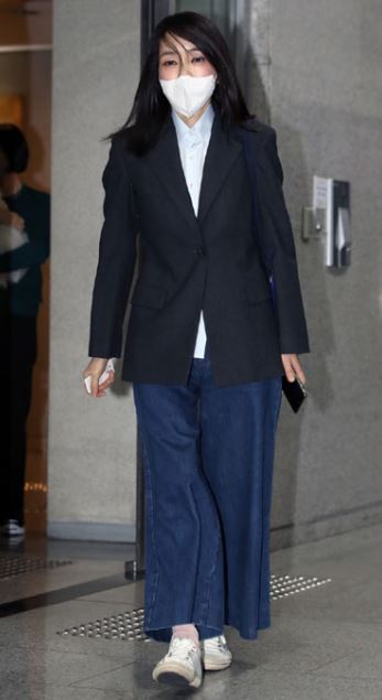Kim Kun-hee facts