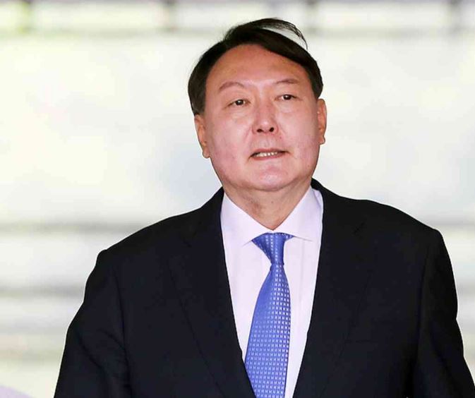 Kim Kun-hee husband