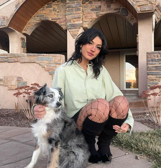 Noor Dabash has a pet dog