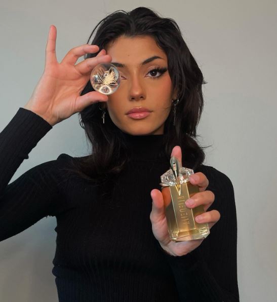 Noor Dabash promotes many products