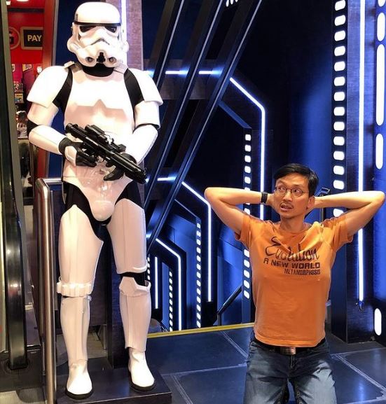 Orion Lee likes traveling