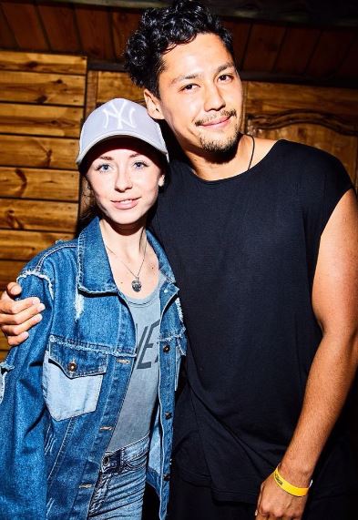 Pasha Lee and his fellow actress