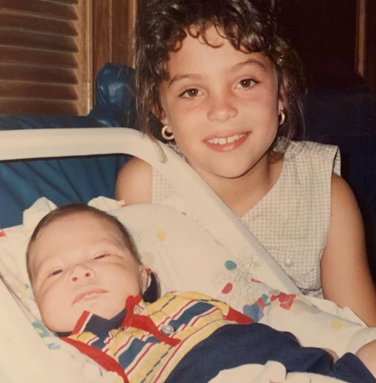 Paulina Davila childhood picture with her brother Camilo Davila