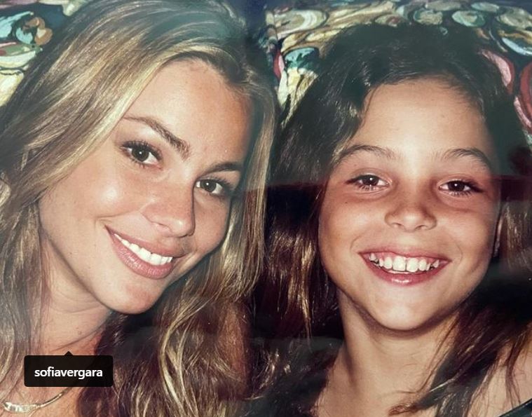 Paulina Davila is a fan of Sofia Vergara