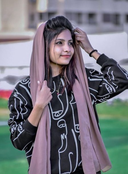 Rifa Mehnu Wikipedia, Biography, (Early Life & Education)