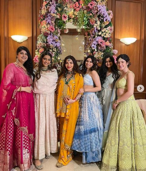 Shanaya and her friends