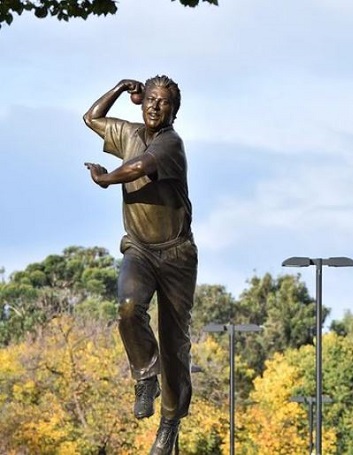 Shane Warne Statue, MCG - Melbourne 2015