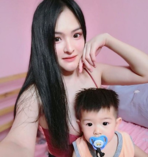 Wiyada Pontawee is accused of neglecting her child's safety which took Chawanakon Hancharoenpanna's life