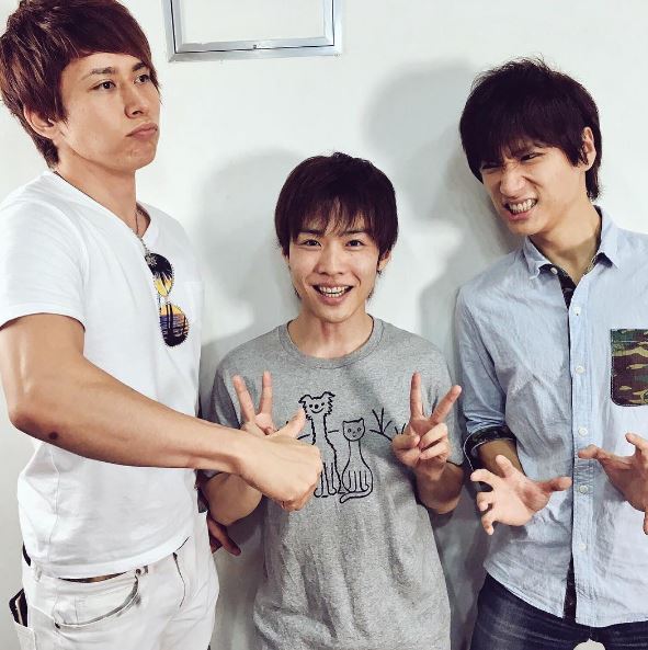 Yoshihiko Arima and his friends