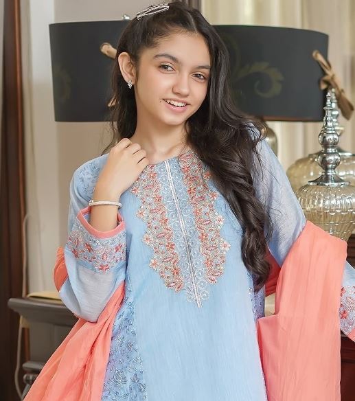 Aina Asif relationship