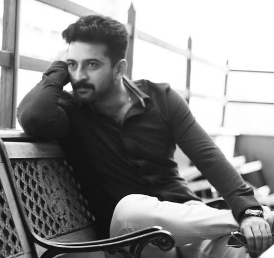 Akshar Kothari is an actor