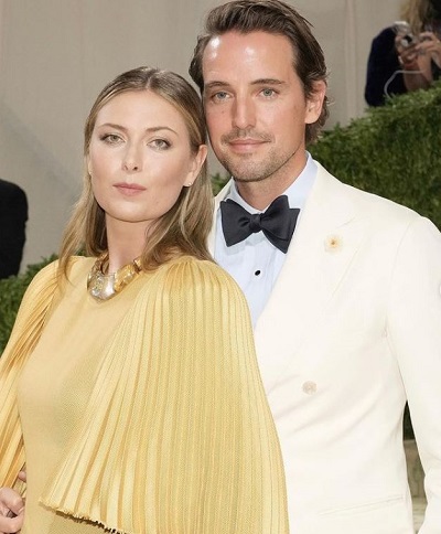 Alexander Gilkes with his spouse Maria Sharapova