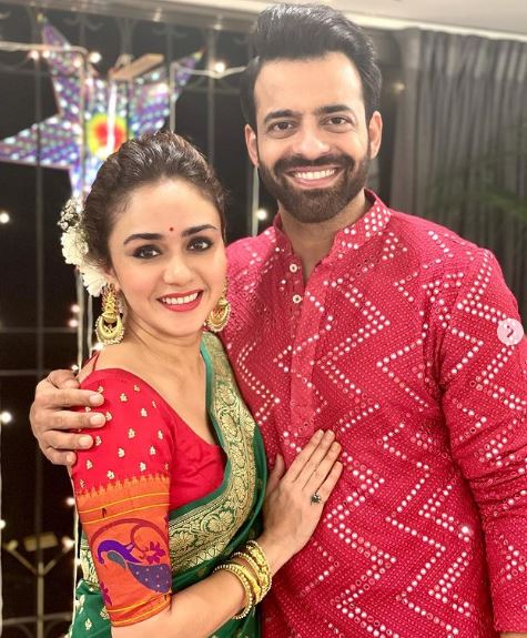 Amruta Khanvilkar with her husband