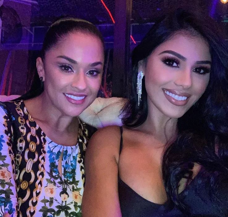 Angelica Cruz with her mother Maria Torres González