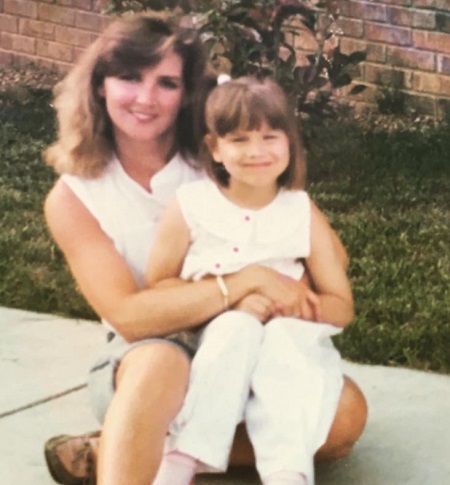 Ashley Harkleroad with her mother in childhood