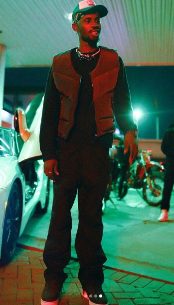 Black Sherif height