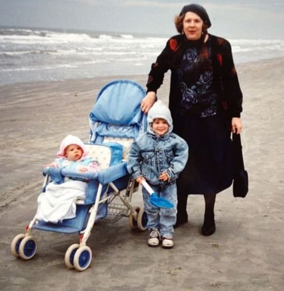 Childhood photo of Allison with her grandmother and brother