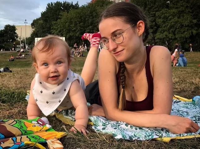 Daniel's wife Zuzan Smith and daughter Ruby