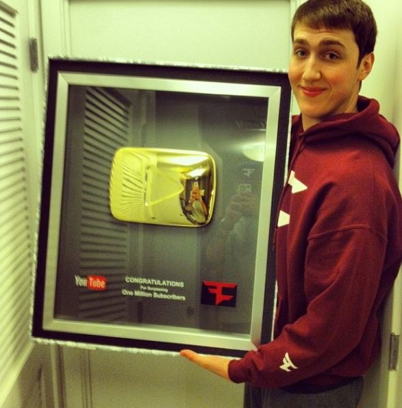 Faze Banks won golden YouTube Play button