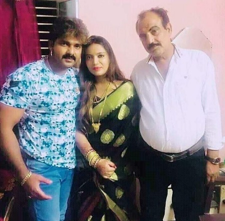 Jyoti Singh with her father and husband