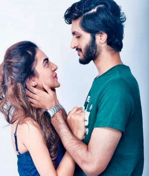 Kashika Kapoor and her fellow actor