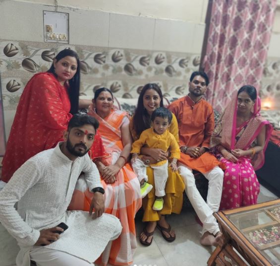 Khushboo Kamal family members