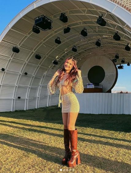 Kirsten Titus height