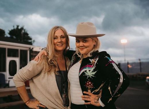 London King with her daughter Elle King