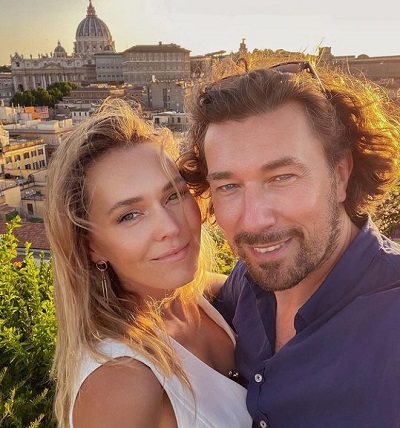 Magdalena Lamparska with her husband Bartosz Osumek