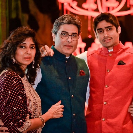 Ritika Sajdeh brother and parents