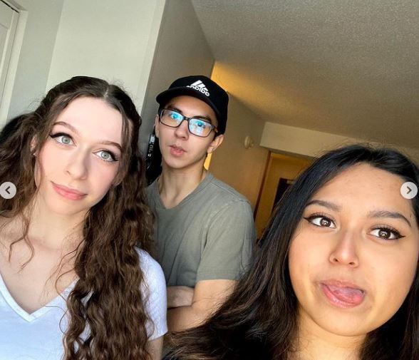Rose with her friends