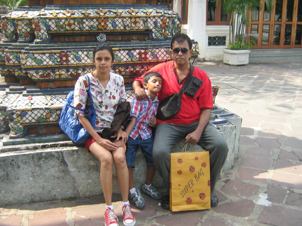 Shiv Subramaniam Wikipedia, Biography, (Early Life & Education)