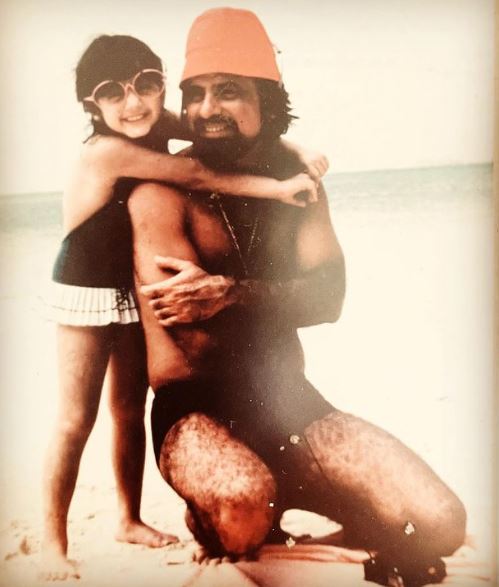 Sussanne Khan old image with her dad