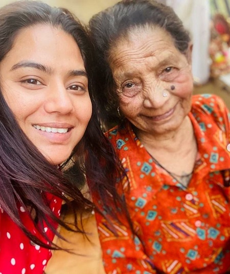Tanya Desai with her grandmother